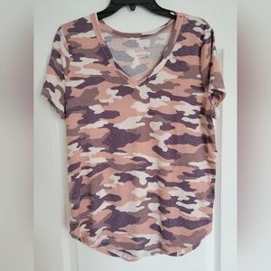 SO Camouflage Short Sleeve V-Neck Top, Pink and Purple in Color, Size Large.